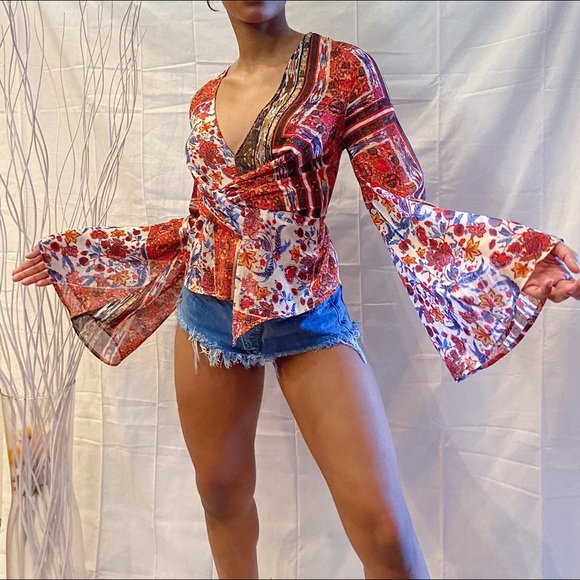 Funky Blouse - Picture 3 of 4